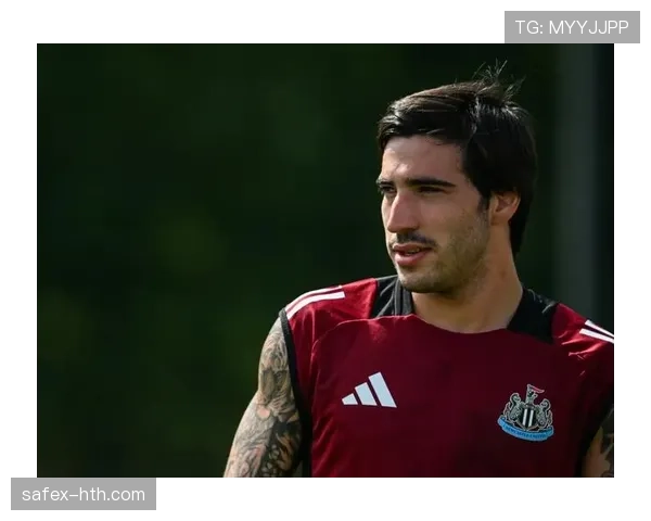 托纳利防守端表现抢眼，助力球队后防线稳固如山