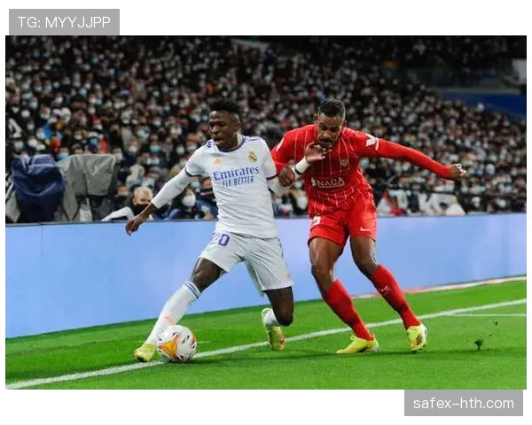 本泽马闪耀进攻端，关键进球助球队力克强敌