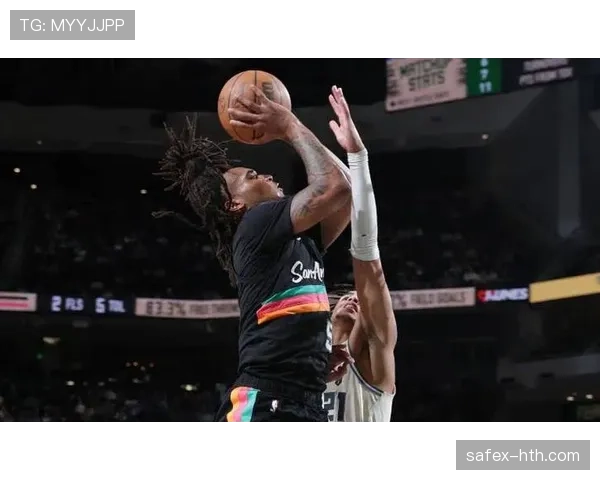 斯蒂芬·卡斯尔无球跑动提升活跃度显著优于队内锋线