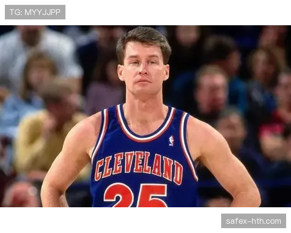 里克·巴里无球跑动撕裂防线，关键回合得分占比领跑全队